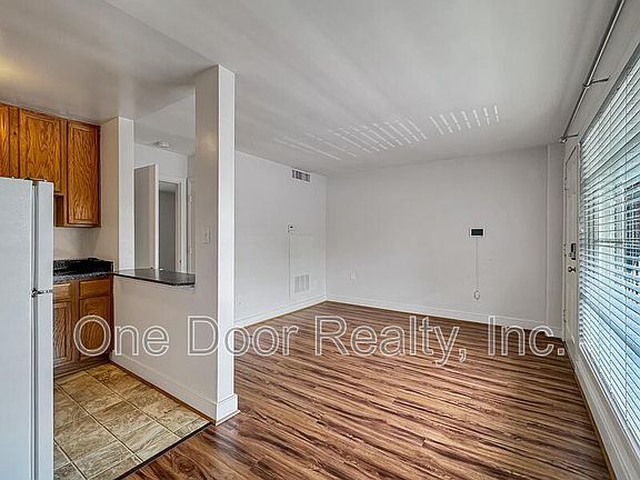 5th image of 732 Scotland St APT 14