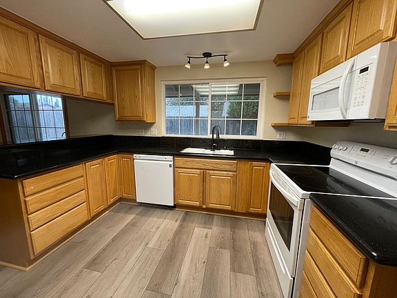 5th image of 7217 Geowood Way