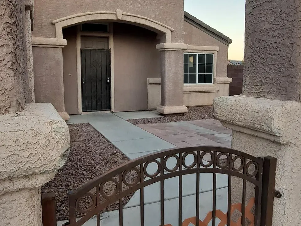 3908 Copper Stone Ct
