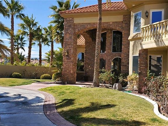 4th image of 8128 Tiara Cove Cir