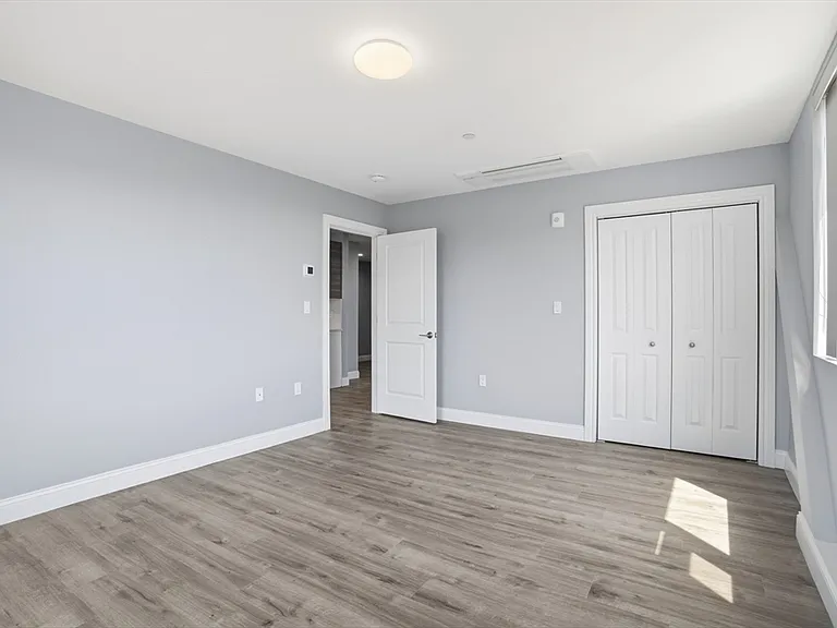 632 Centre St #306 — Photo 6