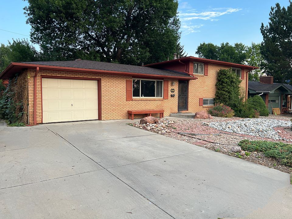 House Front SE Corner