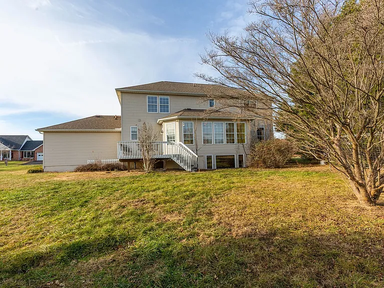 180 Muirfield Ct — Photo 52