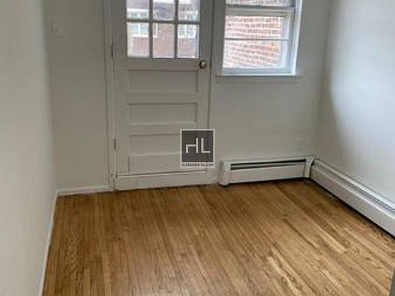 3rd image of 1810 E 18th St APT 1