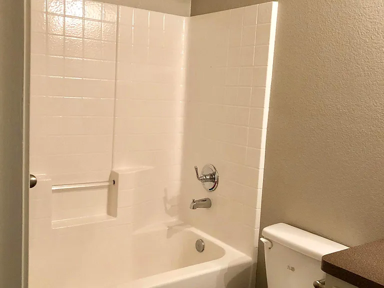 100 Leatherwood St — Photo 14