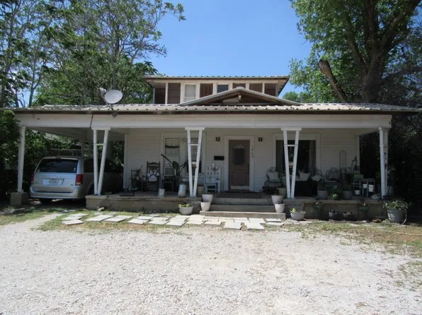 1909 Coggin Ave, Brownwood, TX 76801