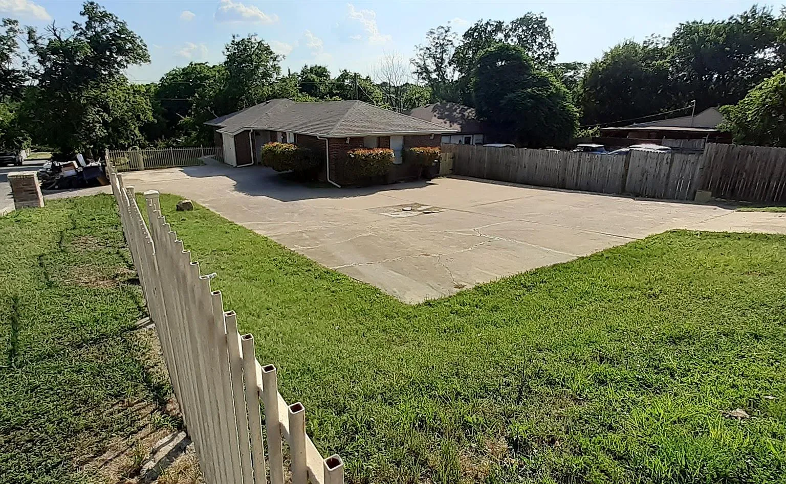 2 bed, 672 sqft, $1,325 — Photo 4