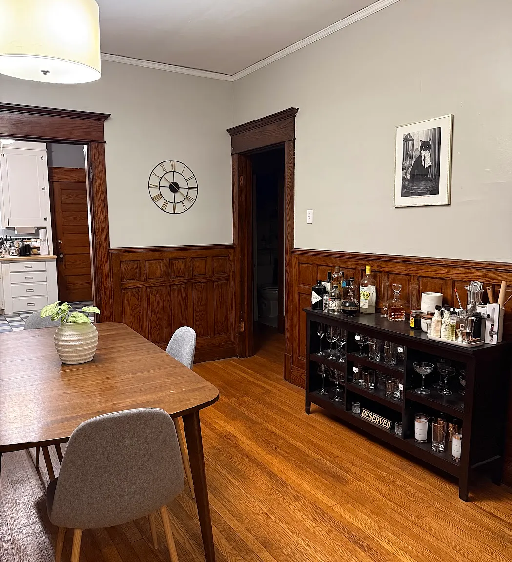 2 bed, 1000 sqft, $1,700 — Photo 3