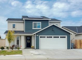 4065 Alamos Ave, Clovis, CA 93619