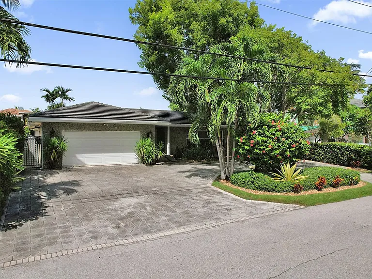2427 Sea Island Dr — Photo 42