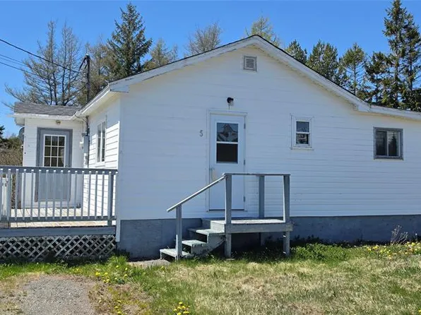 5 Park Lane, St Lawrence, NL A0E2V0