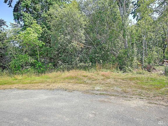 5th image of 9 Circle Dr
