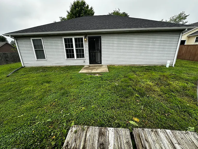 3616 Wabash Ave — Photo 3