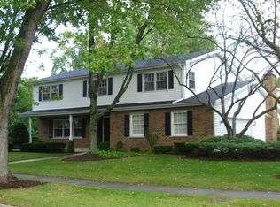 240 Oxford Ct, Naperville, IL 60540