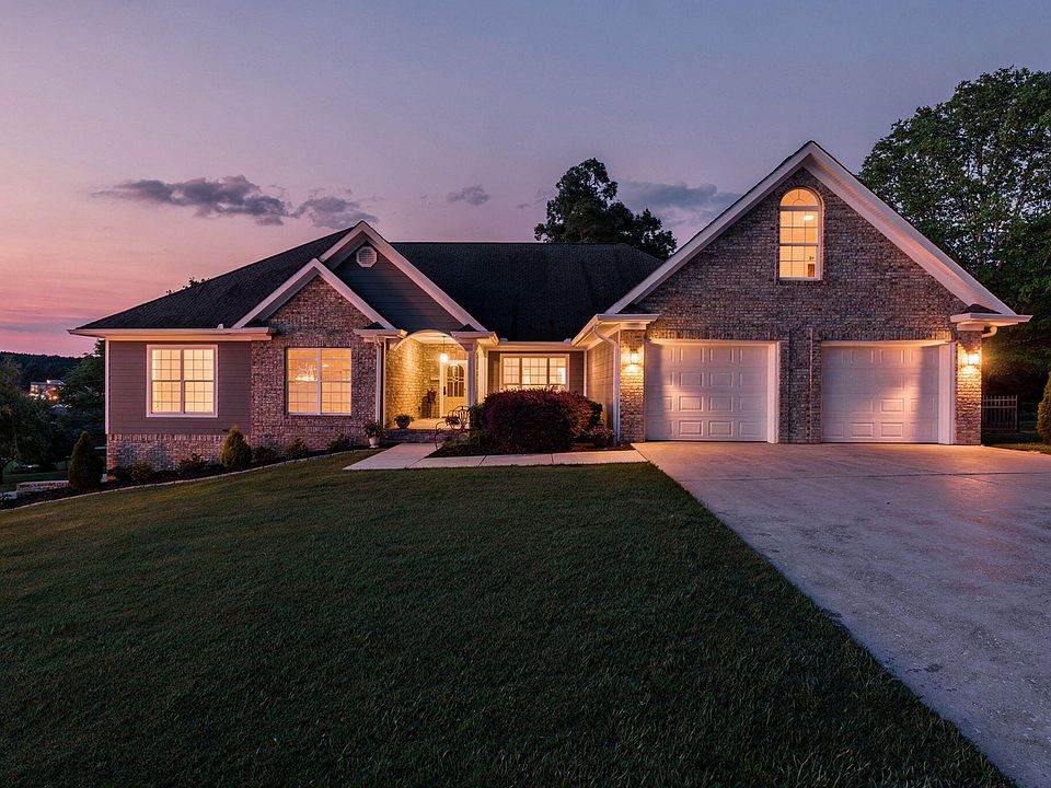 1st image of 1066 Cody Ln