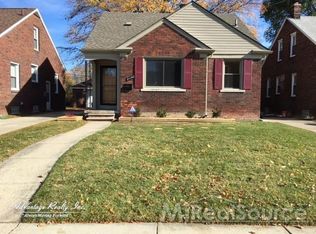 21142 Redmond Ave, Eastpointe, MI 48021