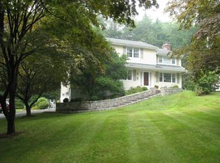 13 Mimosa Cir, Ridgefield, CT 06877