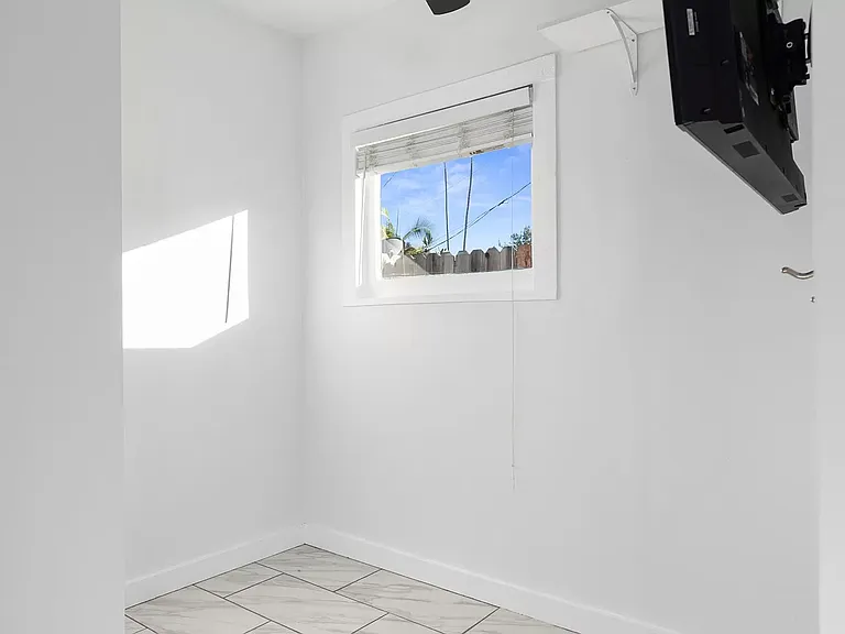 ADU bedroom