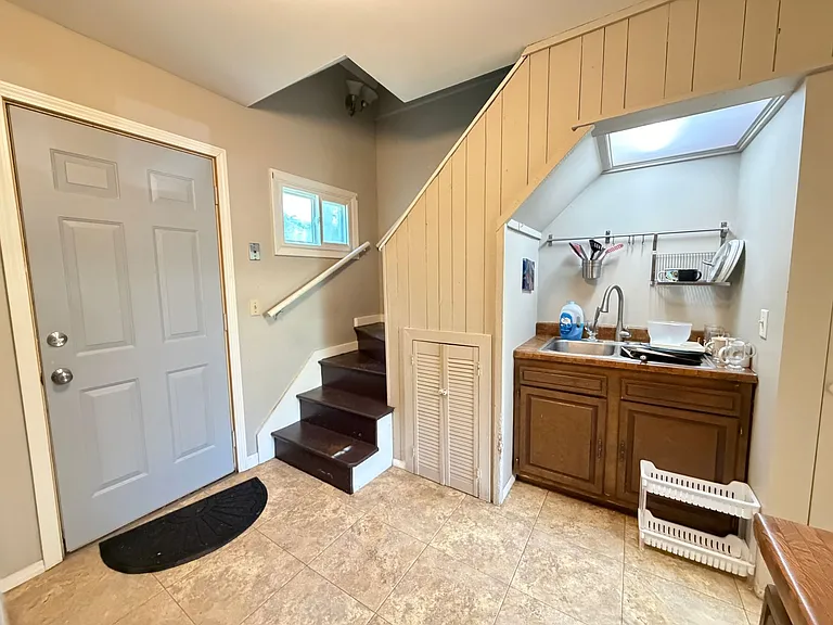 1701 Baxter Ave — Photo 12