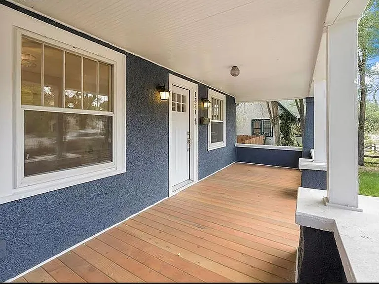 1521 E Platte Ave — Photo 2