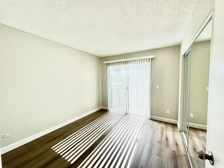 5632 Cypress Avenue — Photo 17