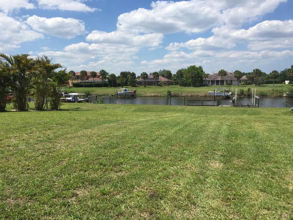 1st image of 2758 SE Eagle Dr