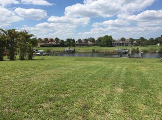 2758 SE Eagle Dr, Port Saint Lucie, FL 34984