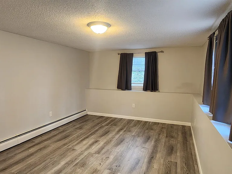 62 Hovey Rd — Photo 11