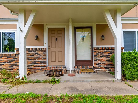 4th image of 2413 S Kendallwood Rd