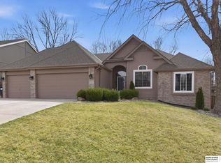 17265 Pine St, Omaha, NE 68130