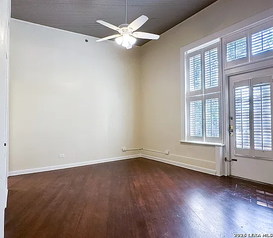 245 Losoya St — Photo 24