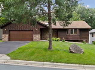 5863 Timber Trl SE, Prior Lake, MN 55372