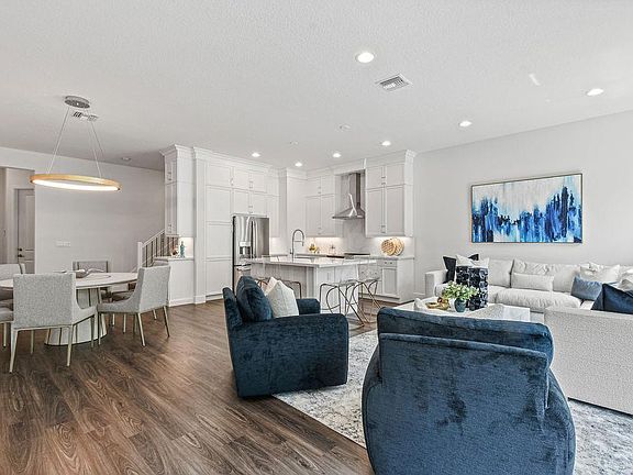 5th image of 11449 Pointe Midtown Dr