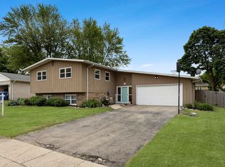 128 Mattek Ave, Dekalb, IL 60115