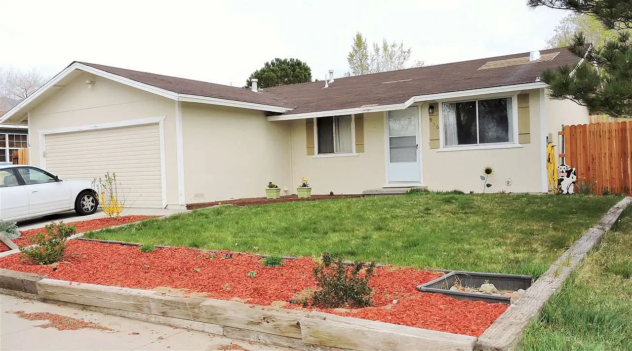 936 Opalite Dr photo 1