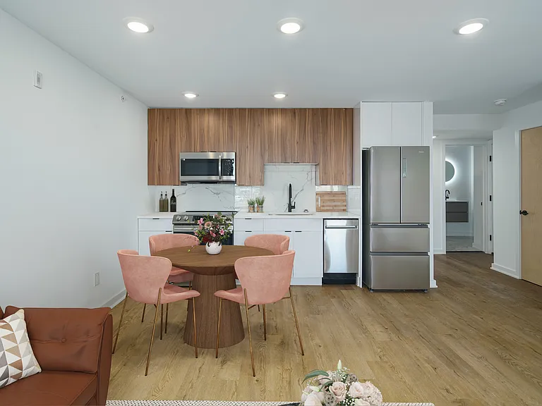 630 Moore St #B203 — Photo 1