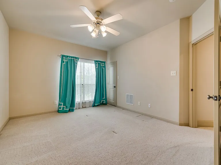 30 Kingsbury Trl — Photo 23