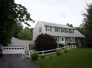 14 Green Valley Rd, Medway, MA 02053