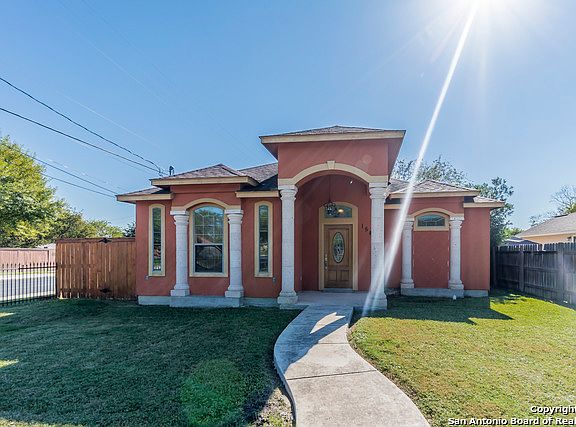 2nd image of 1542 Santa Rita St
