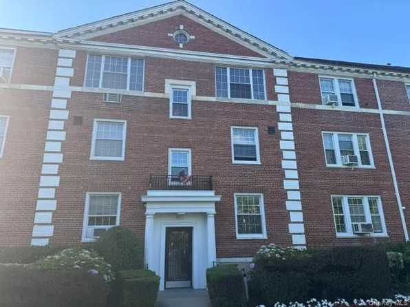 127 Second Street #1F, Garden City, NY 11530
