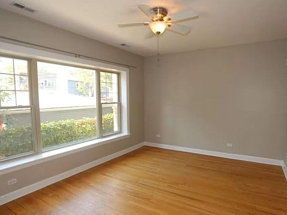 5th image of 5208 N Sawyer Ave #G