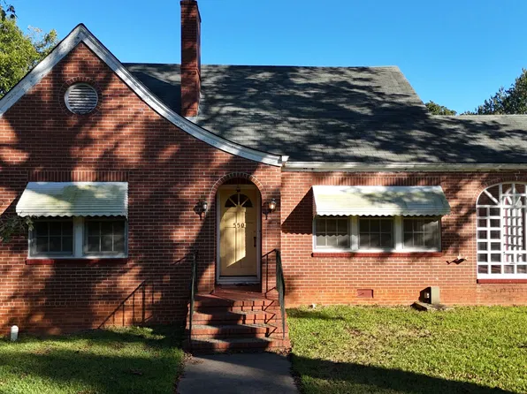 550 Greenwood St, Barnesville, GA 30204
