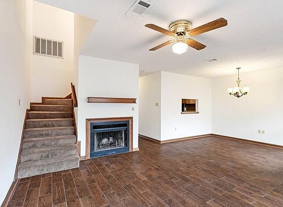 4th image of 217 Pineridge Ct #217