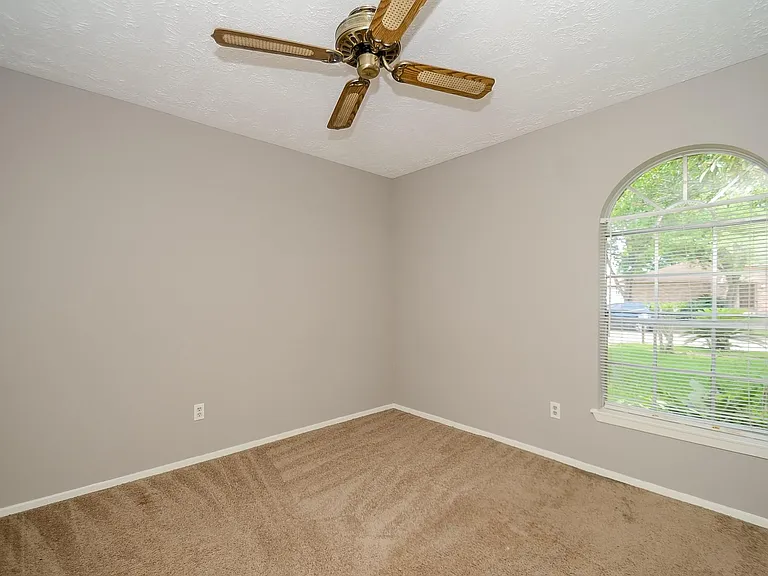 8319 Bird Run Dr — Photo 25