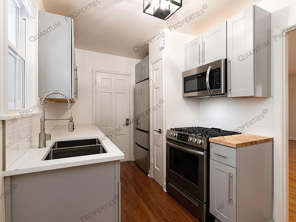 Quartz and Butcher Block Countertops