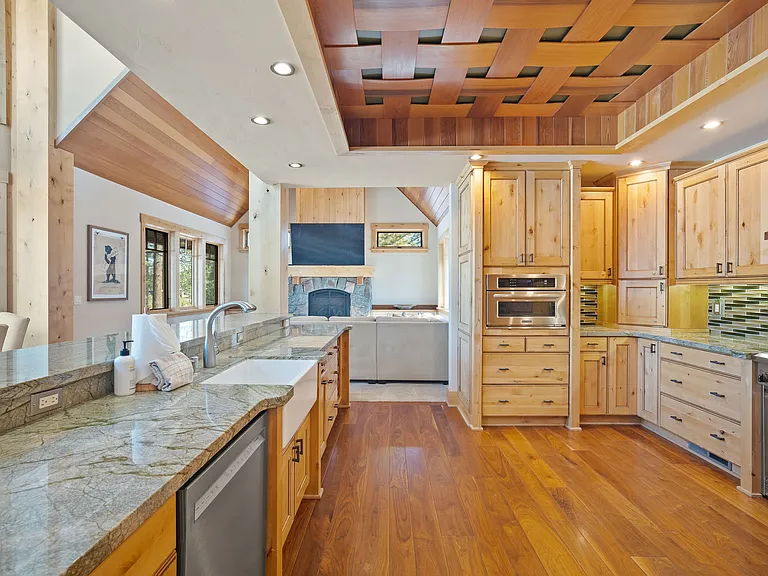 9353 Heartwood Dr — Photo 12