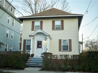 125 Oakland Ave, Providence, RI 02908
