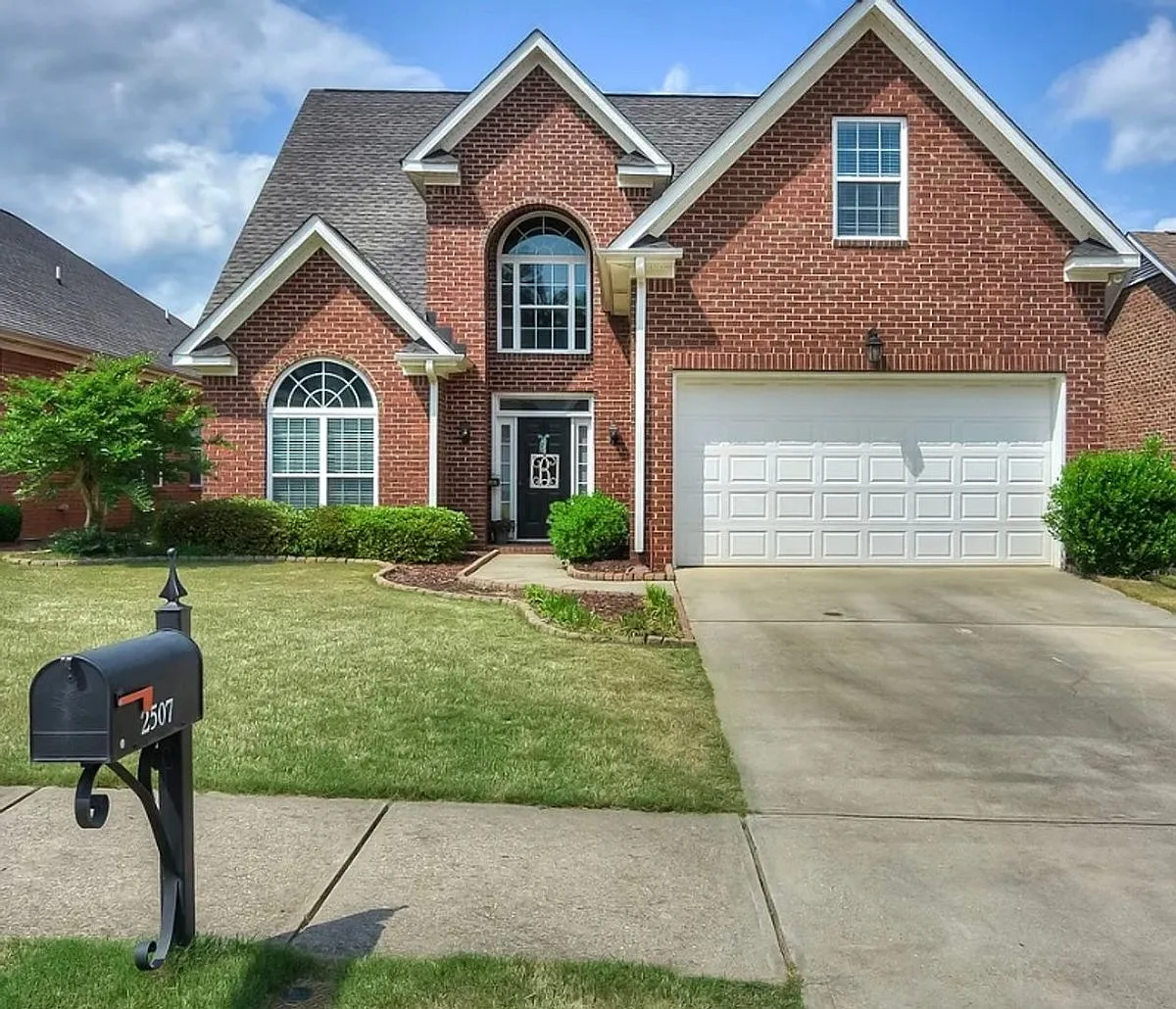 2507 Grier Circle - 2507 Grier Circle — Photo 1