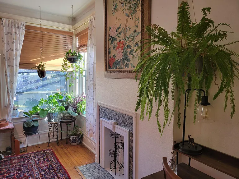 1301 N Franklin St — Photo 1