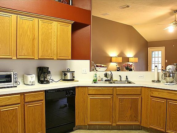 4th image of 14731 Trailbrook Dr